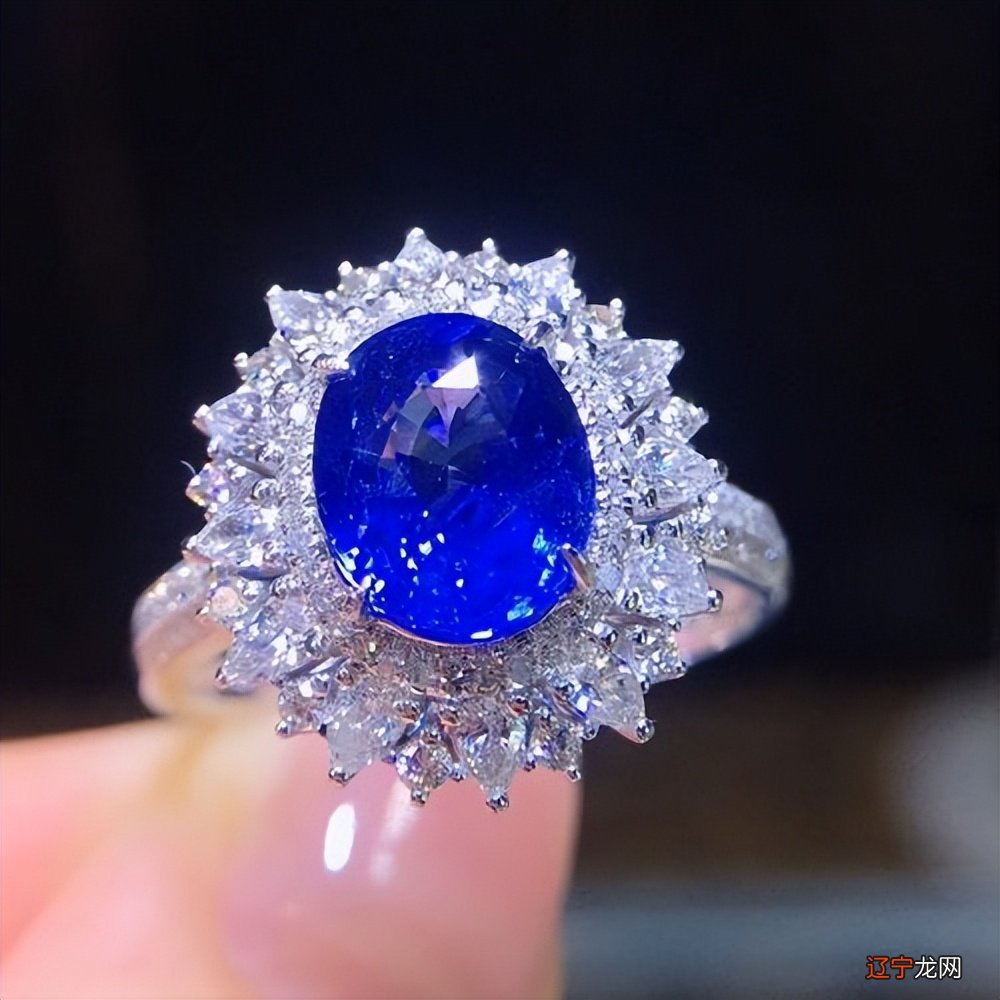 你们见过正圆形的彩钻吗？为什么彩钻几乎没有正圆形的？