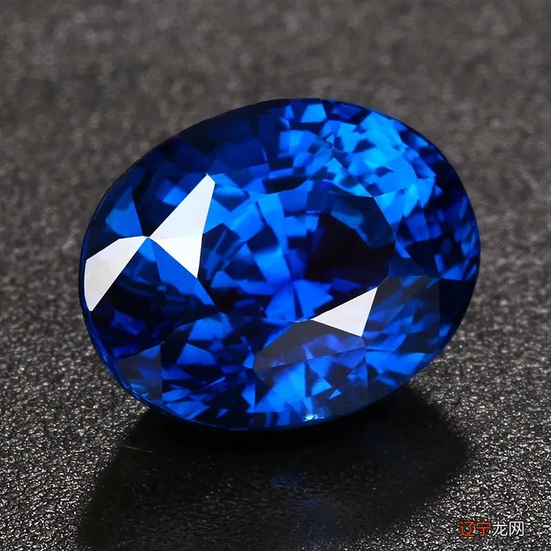 你们见过正圆形的彩钻吗？为什么彩钻几乎没有正圆形的？