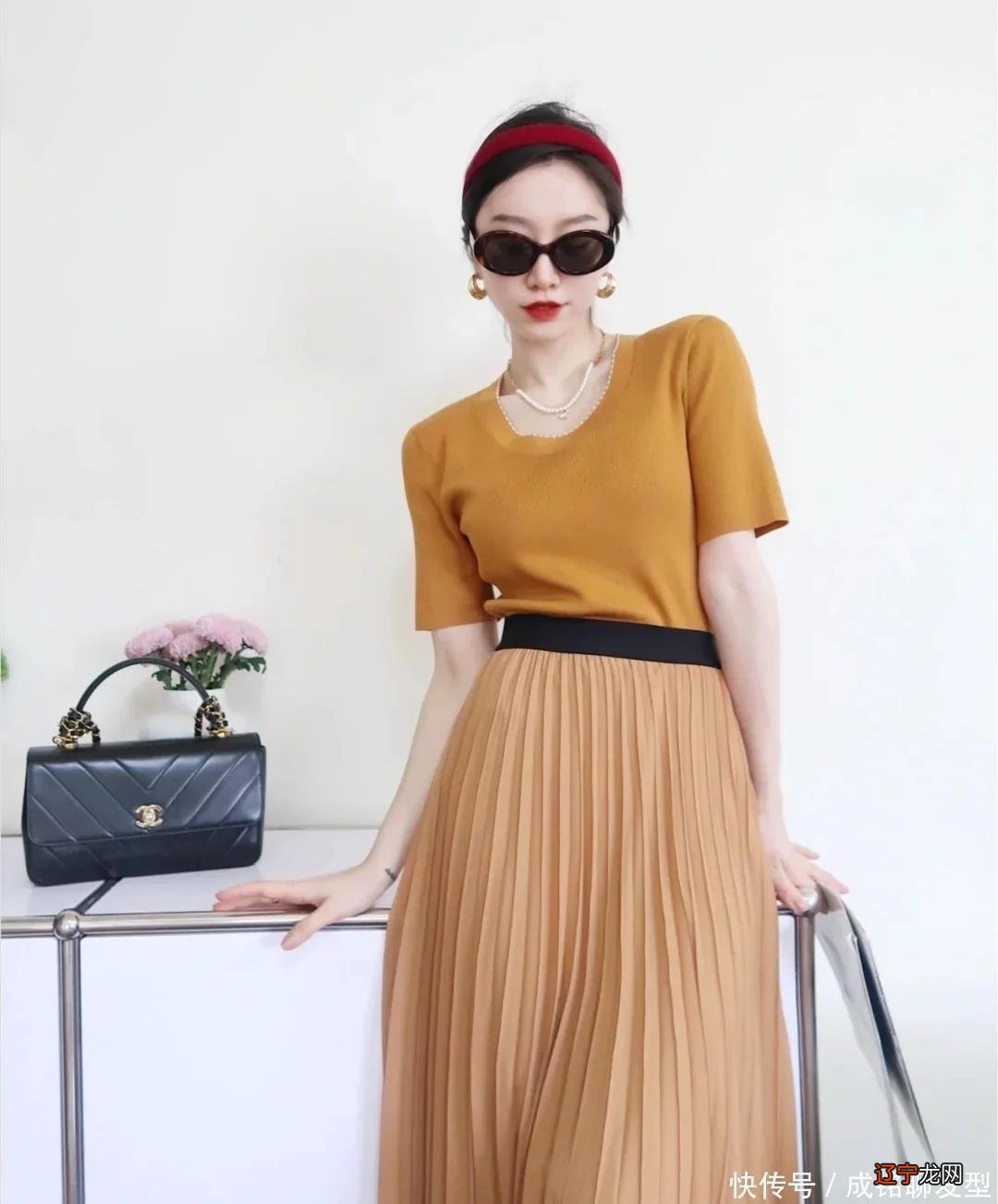 有品位的女人衣服从不买多，这三大单品最实用，舒适百搭又减龄