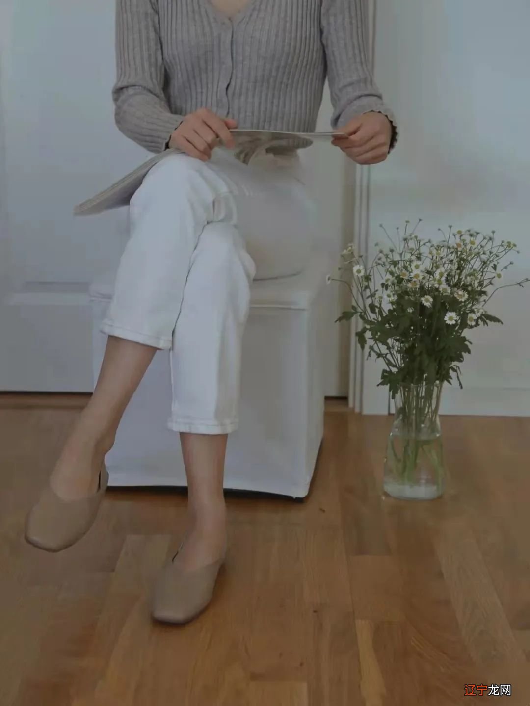 40岁的中年女人日常穿搭,需要避开4款鞋子,选对了更有助于搭配