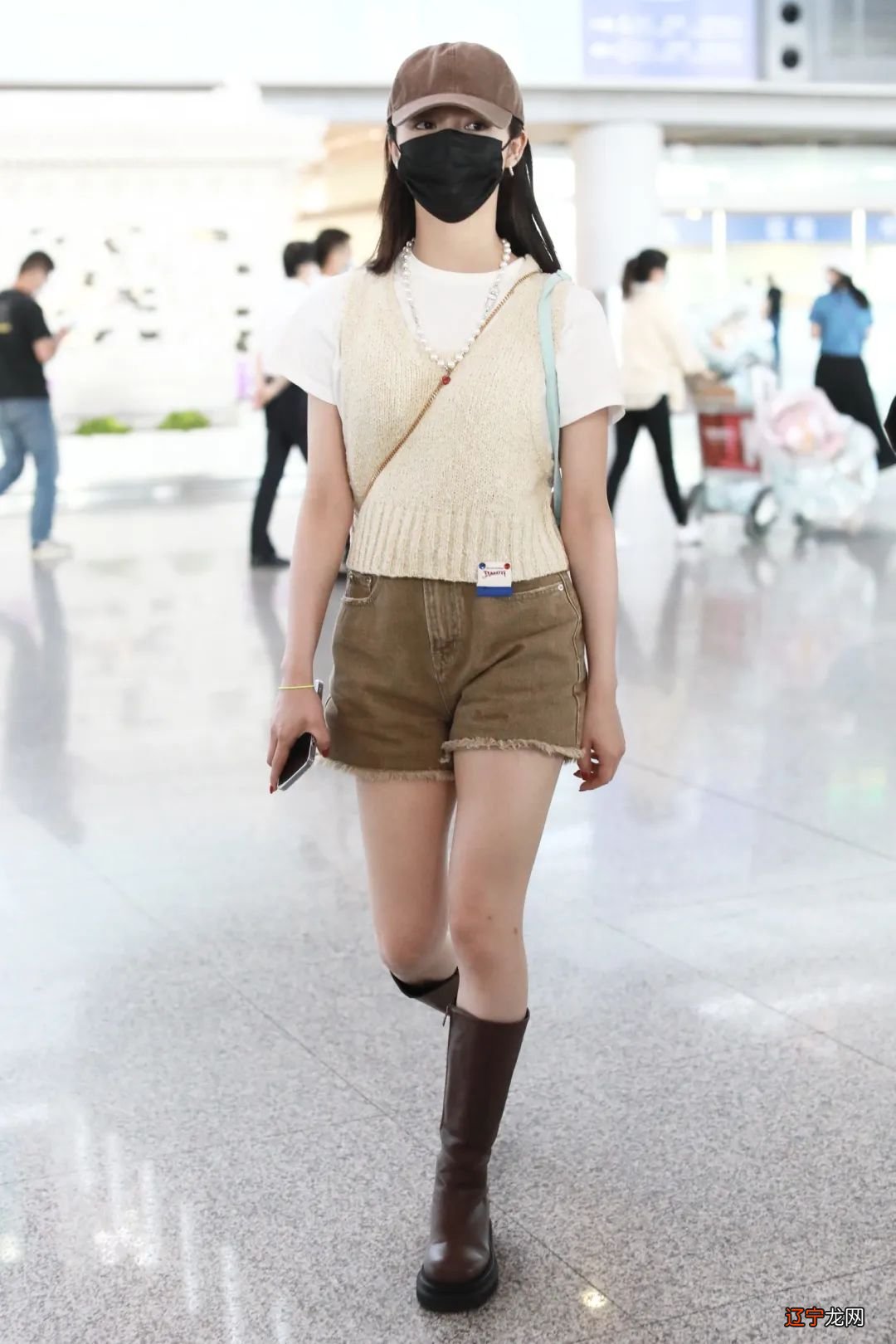 夏日穿搭灵魂，为什么还是T恤和背心？