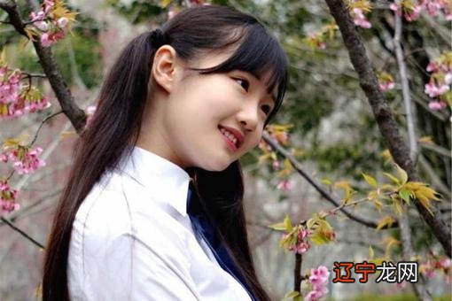 姓费的女孩名字洋气