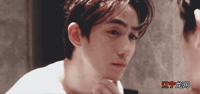 做梦梦到在剪头发 做梦梦到剪头发拍照