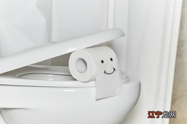 梦见自己屁股上有屎 梦见过年有屎