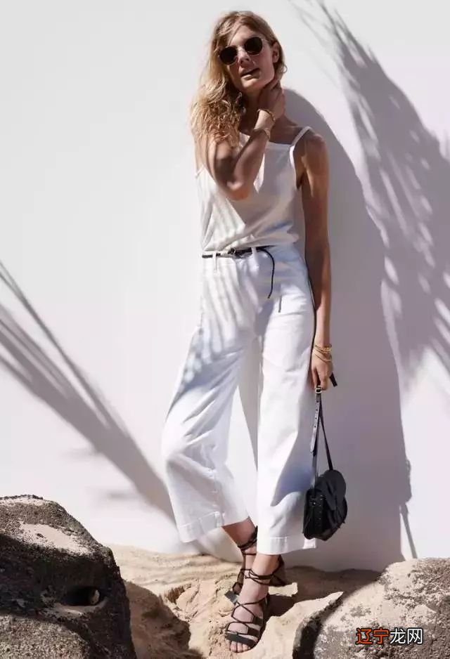 又土又矮？穿阔腿裤别配这3双鞋，太显廉价了