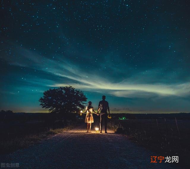 双鱼座女和水瓶座男配 女配双鱼座男