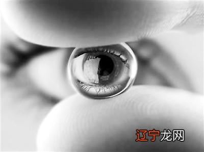 警惕隐形眼镜带来的危害！