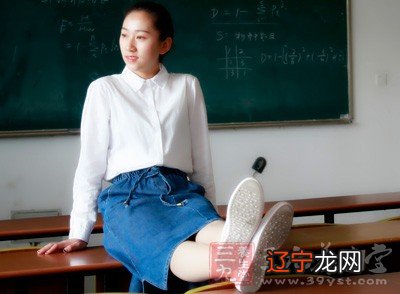 减腰腹赘肉 做这些运动帮你快速瘦腰腹