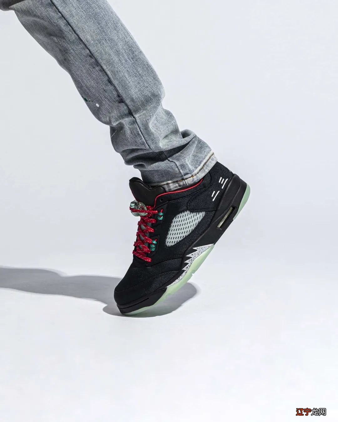 冠希疯狂营业！丝绸之后的“新套路”让他找到了！CLOT x AJ 提前开箱上脚！