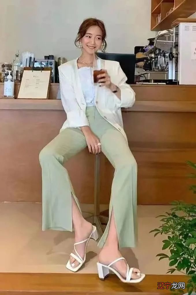 夏天穿搭:这4款裤子又凉快又时髦!