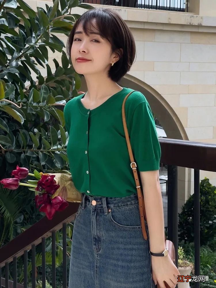 夏天怎么穿清新温柔又日常?试试这些绿色单品,清爽百搭不挑人