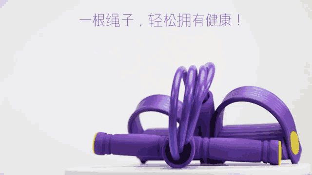 火过黎姿蔡少芬，今50岁却仍单身？秀健身照遭骂：不穿也没人看！