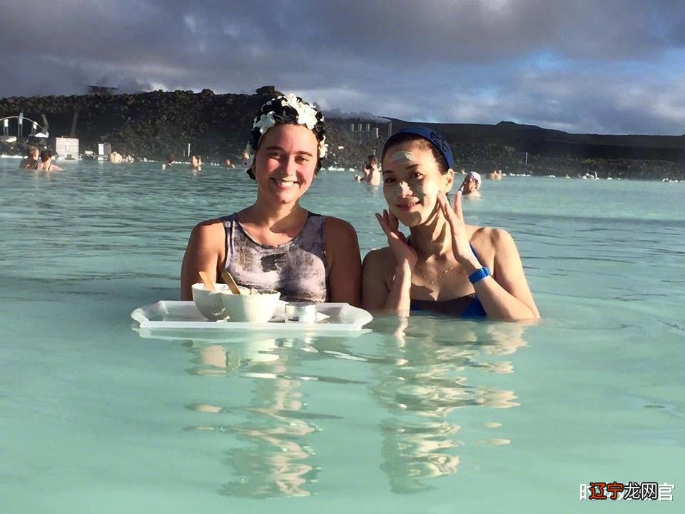 火过黎姿蔡少芬，今50岁却仍单身？秀健身照遭骂：不穿也没人看！