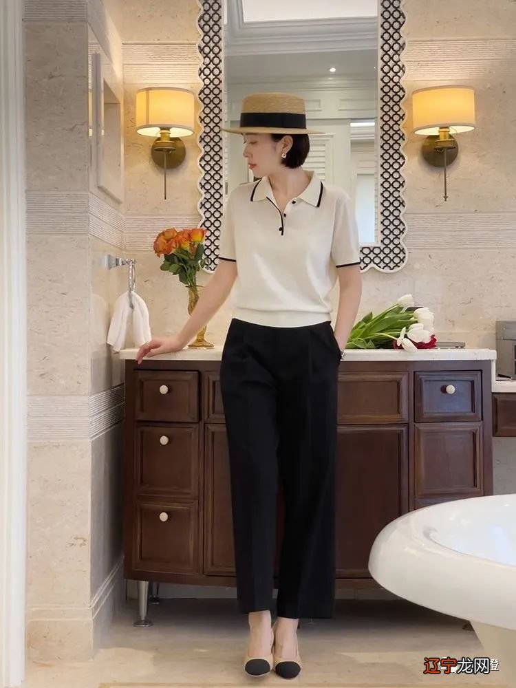谁能拒绝这些简约清爽的夏季穿搭？日常随性又百搭，时髦精致