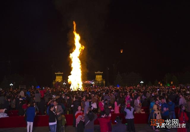 鄂伦春族服饰图片 鄂伦春族图腾大师
