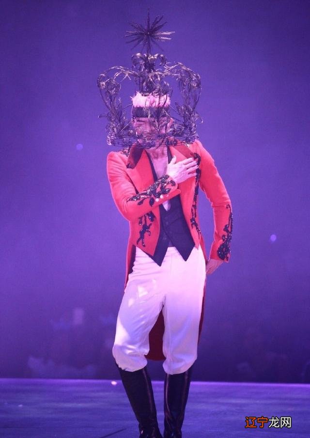 郭富城演唱会握手全部视频-郭富城演唱会湿身