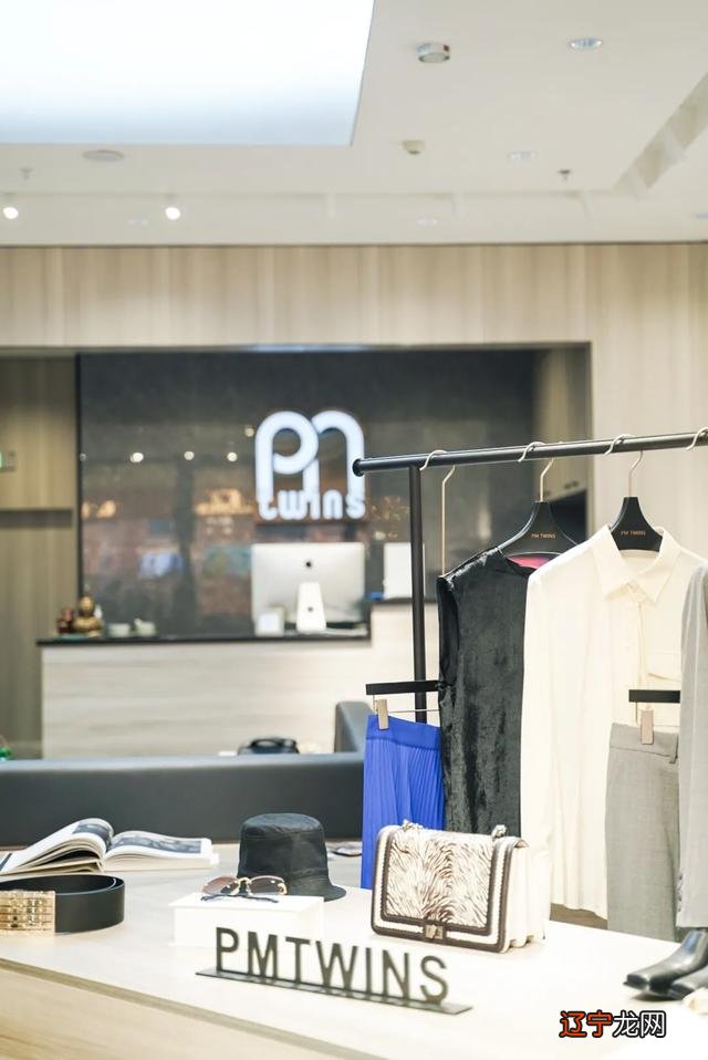 少数民族服装专卖店-少数民族服装