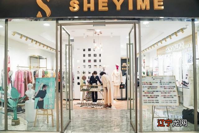 少数民族服装专卖店-少数民族服装