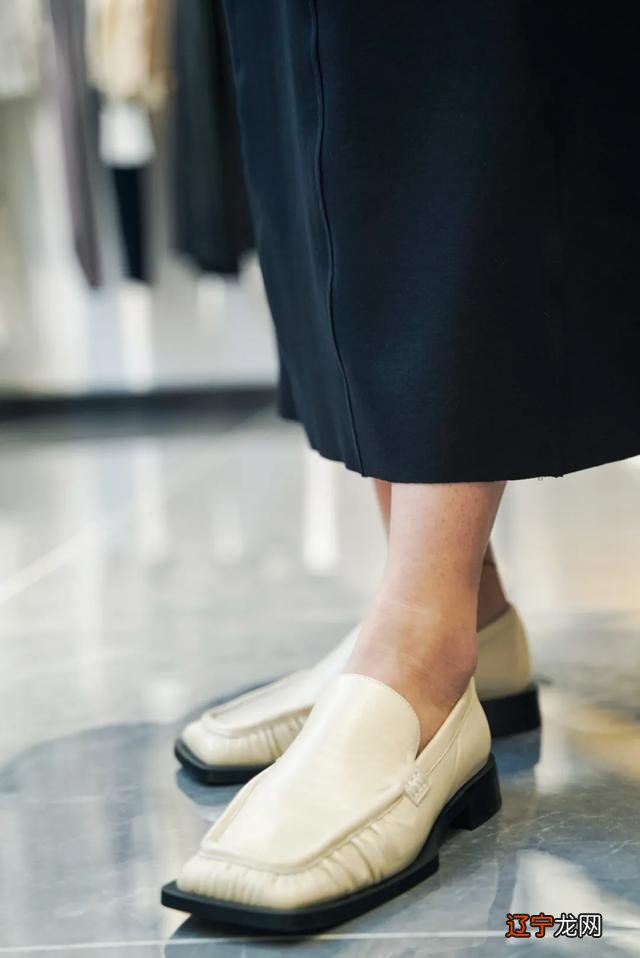 少数民族服装专卖店-少数民族服装