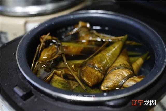 三角米粽的包法 三角米粽怎么包