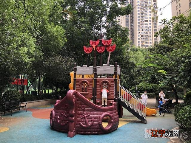 周公解梦梦到蛇保护我 周公解梦梦见蛇追着自己跑