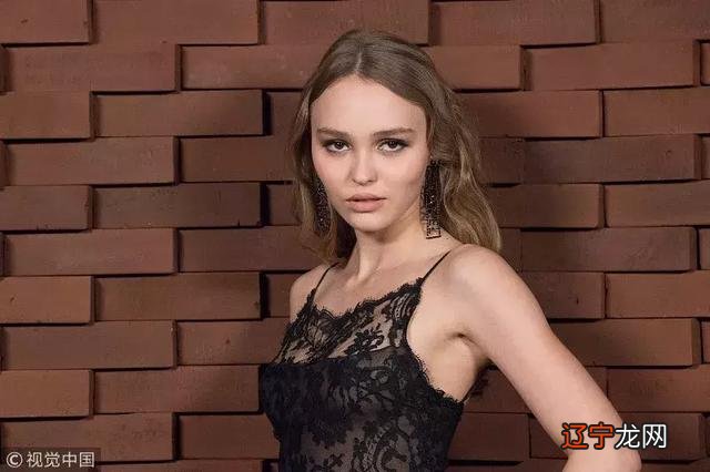 方形脸适合戴的圆的耳环吗 方形脸适合戴什么样的耳环-