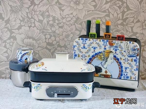 618预售卖爆了的摩飞网红多功能锅，我老婆却买了一整套摩飞×大英博物馆联名款，到手发现真的喷香了啊！