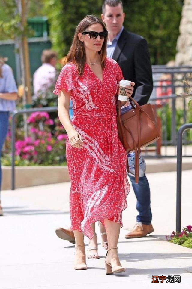 真正“高级”的女人，试试这几种，更时髦更洋气