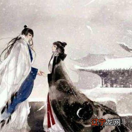 暮看行云，行也思君，坐也思君该怎么解释？