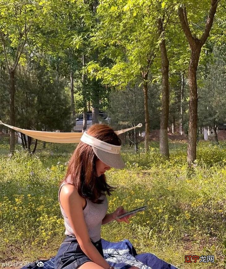 下周穿什么 | 女明星们的降温神器，可续命