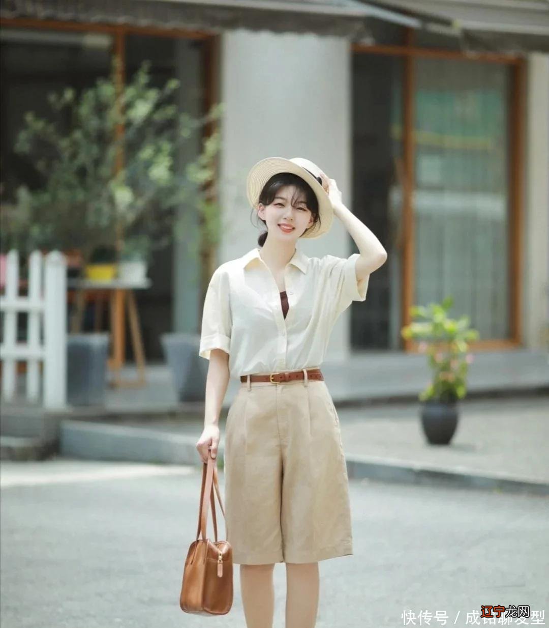 女人要想穿出高级感，建议多穿衬衫少穿T恤，不仅衣品好还显气质