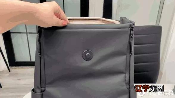 地平线8号MOMENT双肩包，颜值和实用并存，我的多功能百宝箱