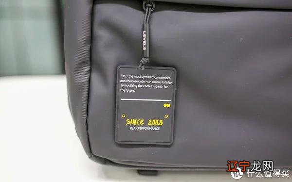 地平线8号MOMENT双肩包，颜值和实用并存，我的多功能百宝箱