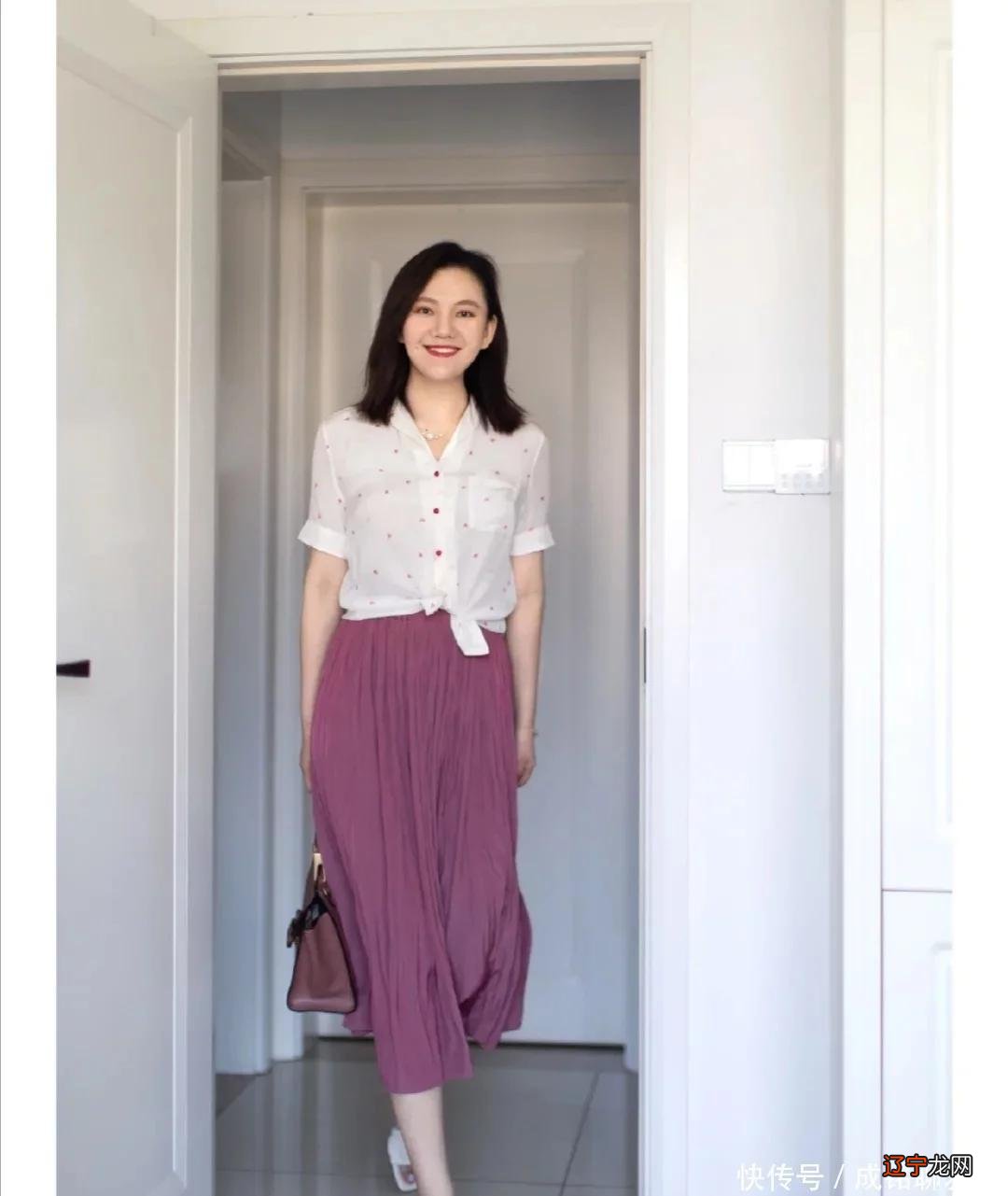 有品位的女人穿衣拒绝花哨感！越简约越高级，时尚减龄又显气质