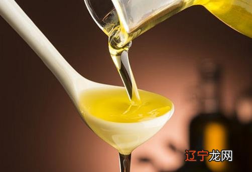 后背疼痛的原因是什么?减轻疼痛的食物