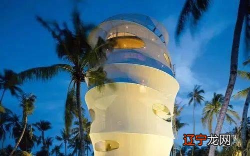 世界上最小的国家,一出家门就出国!人口增长全靠总统夫人!