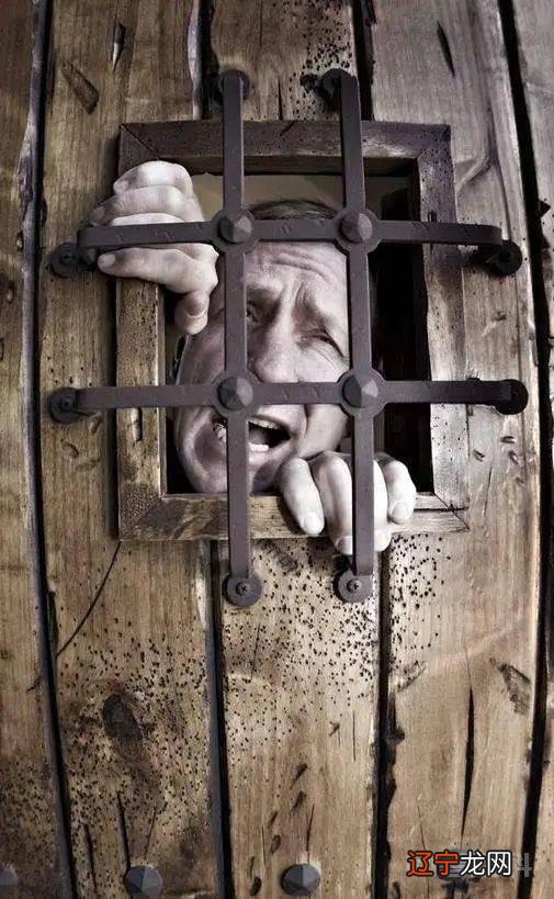 世界上最小的国家，一出家门就出国！人口增长全靠总统夫人！