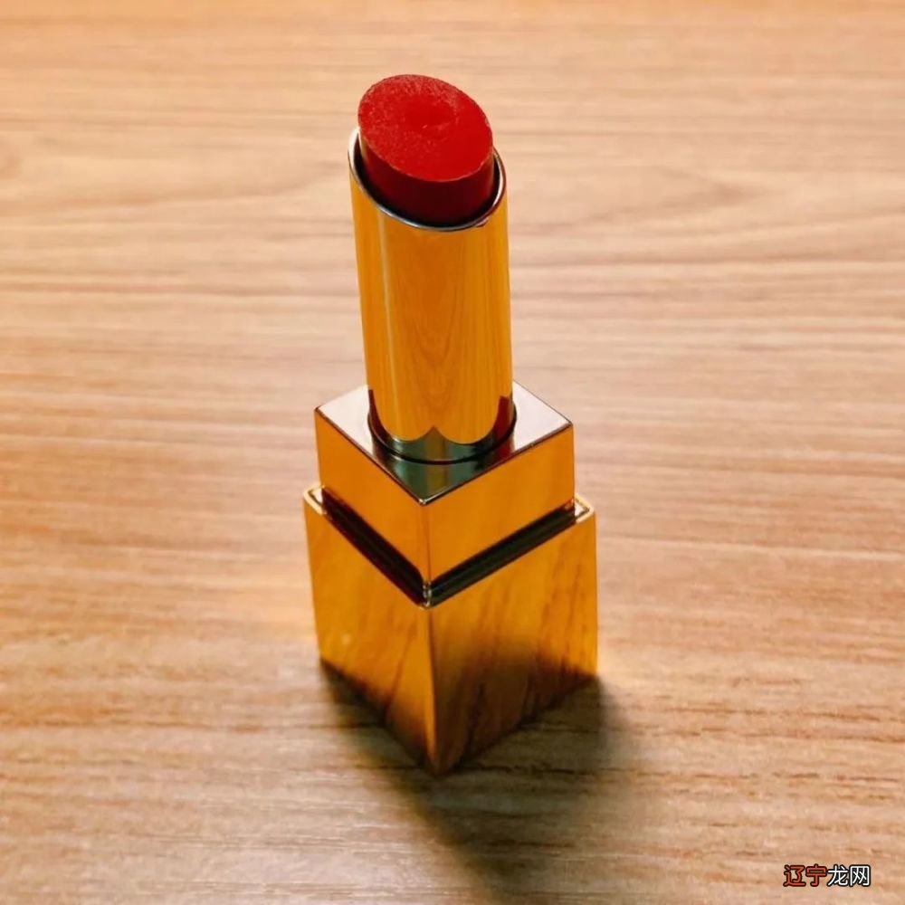 海报试用｜美就够了？它的内核比想象的还要“不羁”……