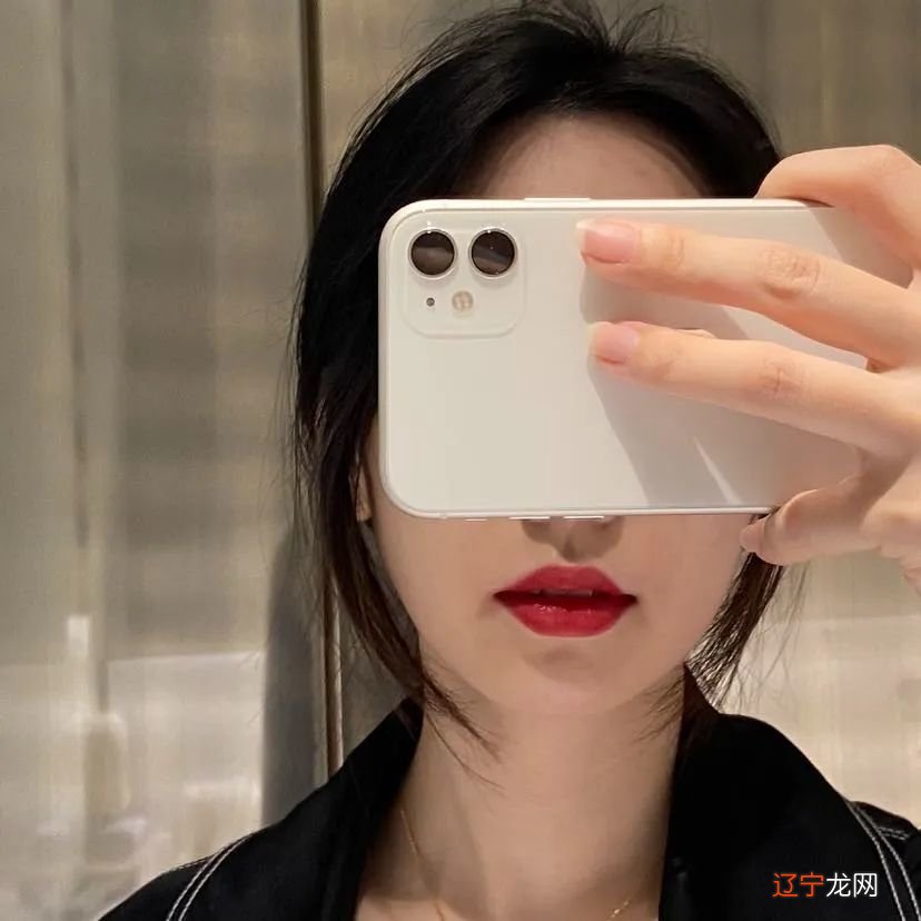 海报试用｜美就够了？它的内核比想象的还要“不羁”……