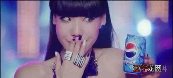 吓哭小孩的她也开始撕逼了？锁定张碧晨，连张艺兴也无辜躺枪！