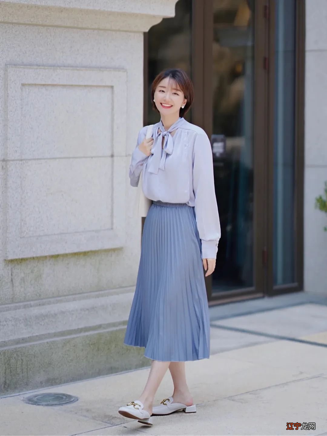 秋冬穿这种半裙，不仅遮肚显瘦，重点还好看！