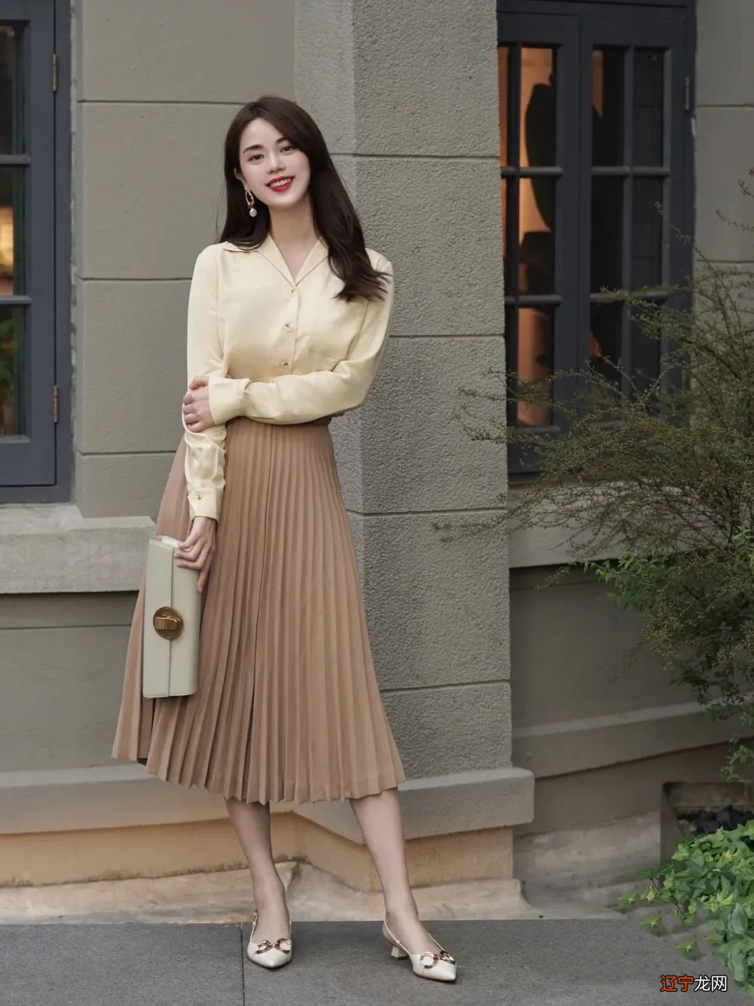 秋冬穿这种半裙，不仅遮肚显瘦，重点还好看！