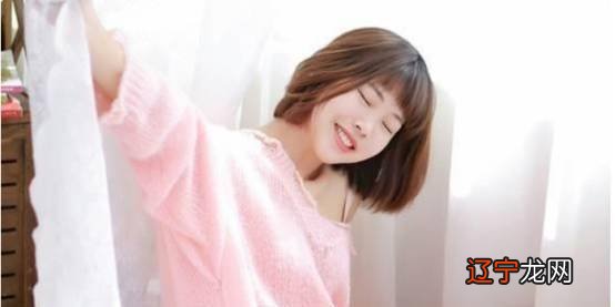 最疼老公的3个生肖女，对老公百依百顺，在家里三从四德