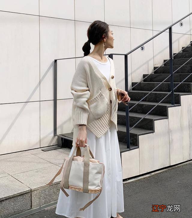 半身裙的穿搭技巧分享