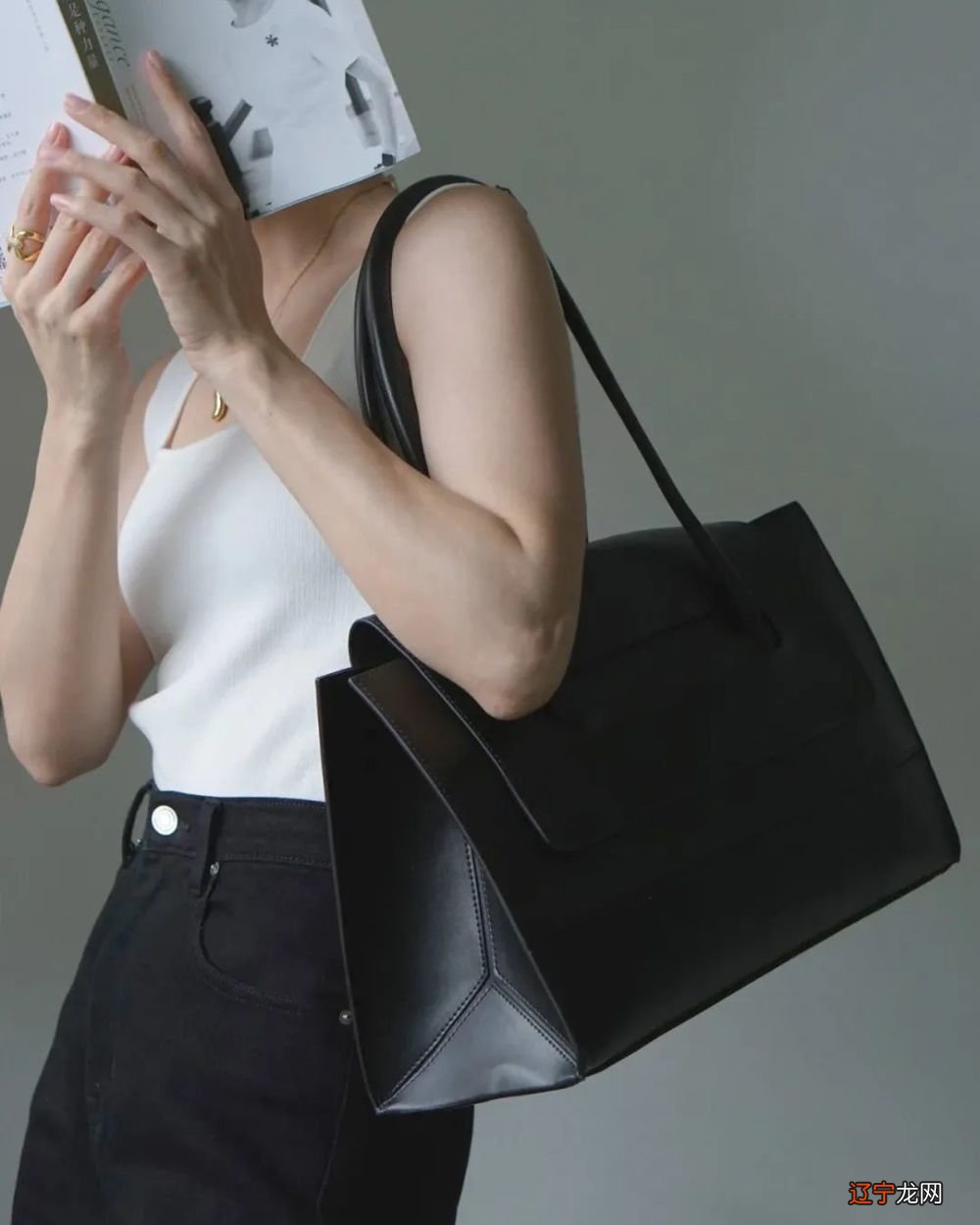 教你美|觉得公文包无聊?可能是你的打开方式不对~