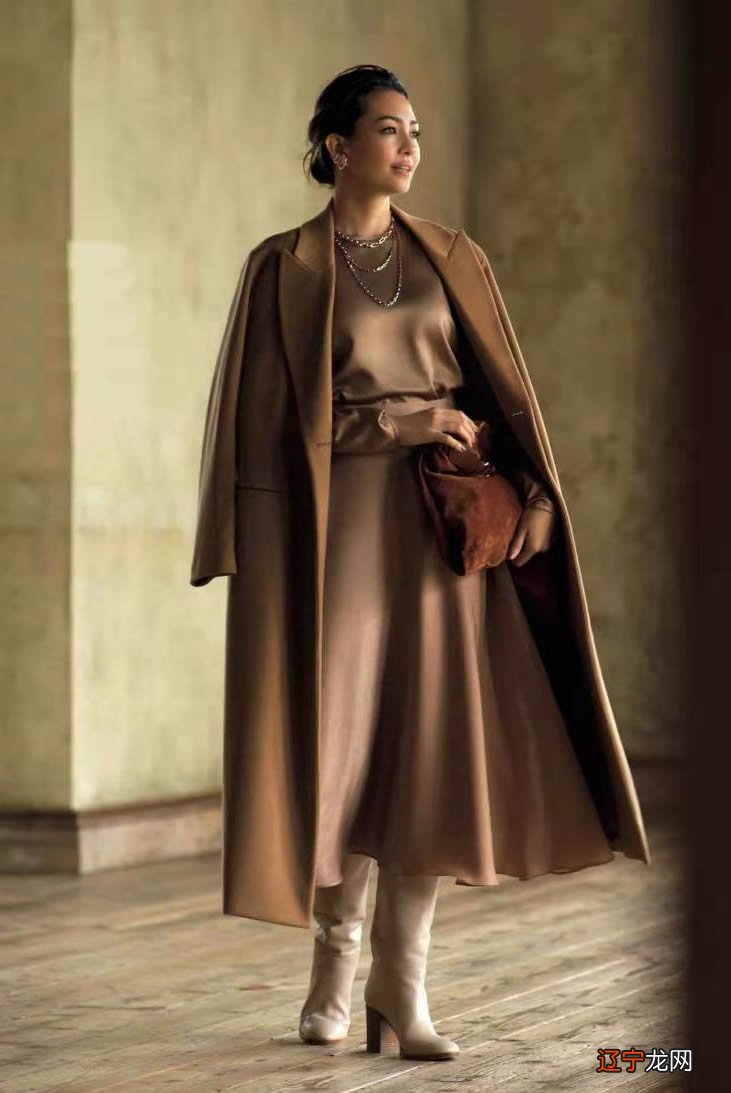 吊打一切基础色!大女人风的“米色穿搭”,堪称办公室头号时髦精