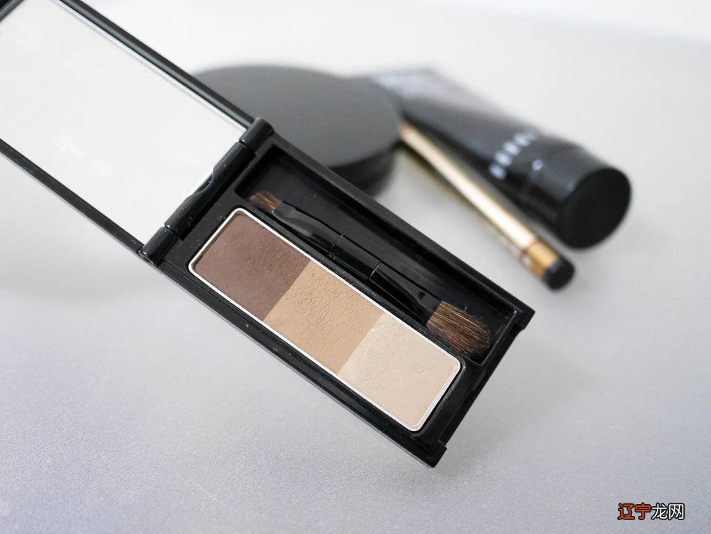 眉毛，当代女孩最后的倔强