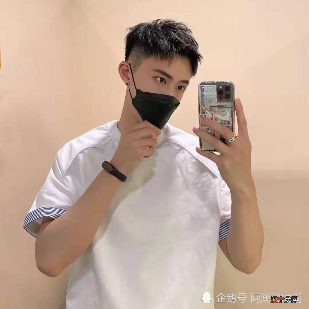 男生在夏季一定要尝试这3款短发造型,剪完涨颜值,尽显潮男气质!