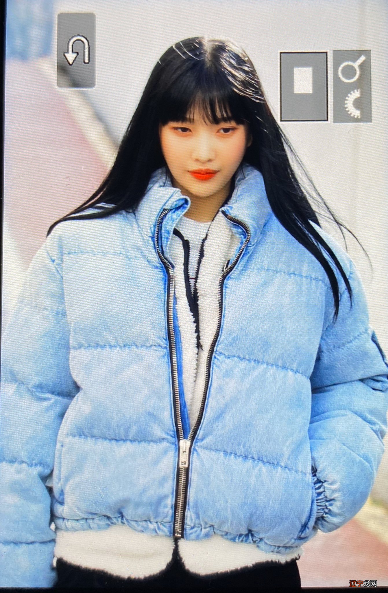 BLACKPINK，TWICE，Red Velvet爱豆冬天也会穿拖鞋