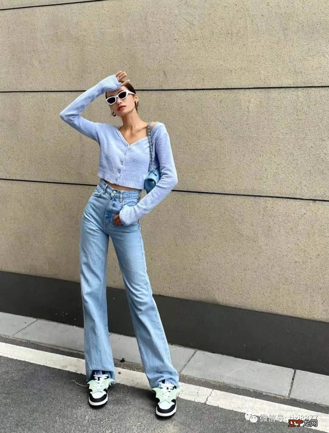 高腰直筒牛仔裤配什么上衣好看